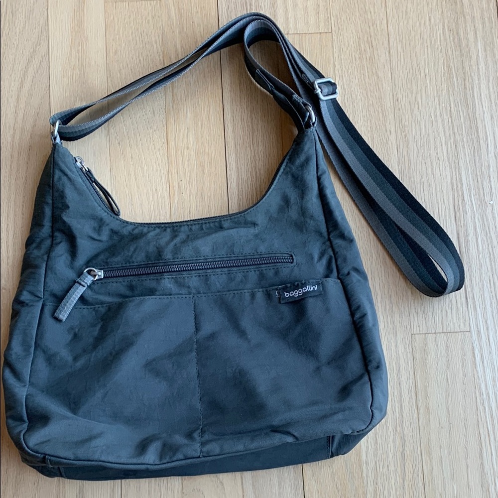 Baggallini Black Shoulder Bag